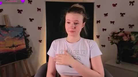 Snapshot of emilyhewell chatting on 7, 2, 2026 Emi online show from 7, 2, 2026