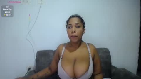Snapshot of emilyhines__ chatting on 28, 3, 2026 Emilyhines online show from 28, 3, 2026