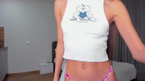 Snapshot of emilyhoston chatting on 12, 12, 2024 Alina online show from 12, 12, 2024