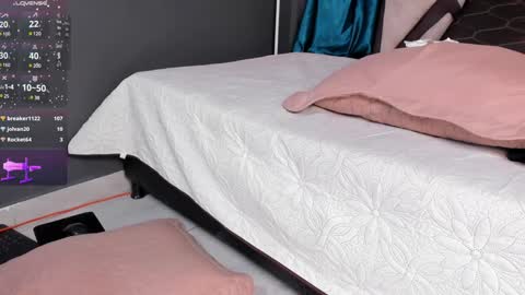 Emily Jhonson online show from 18, 1, 2025