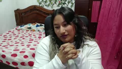 Emily Cortez online show from 24, 12, 2024