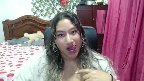 Emily Cortez online show from 4, 1, 2025