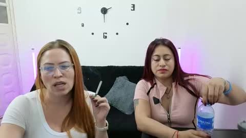 Snapshot of emilyriskhot chatting on 14, 4, 2026 emily friends online show from 14, 4, 2026