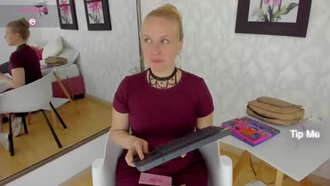 Summer 3 online show from 25, 1, 2025