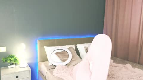 Emily online show from 9, 2, 2025