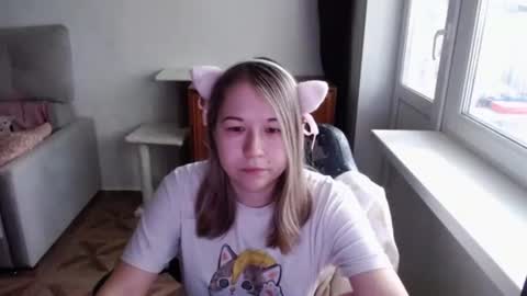 Snapshot of emilyway chatting on 10, 6, 2026 emilyway online show from 10, 6, 2026