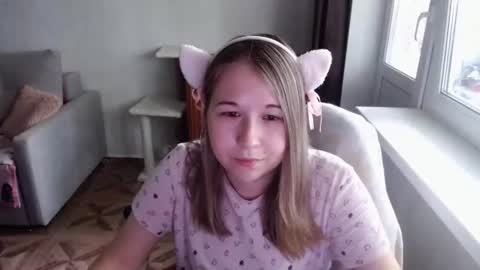Snapshot of emilyway chatting on 10, 7, 2026 emilyway online show from 10, 7, 2026