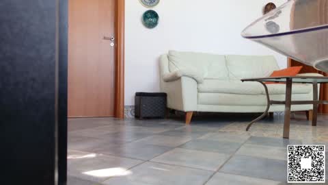 Emily ----  online show from 11, 12, 2024