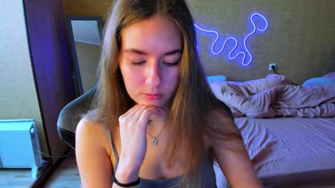 Snapshot of emilyy____ chatting on 15, 4, 2026 Emily online show from 15, 4, 2026