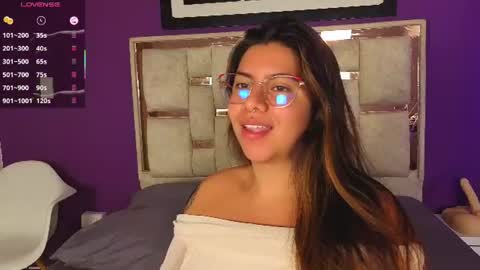 Snapshot of emilyy_cooperr chatting on 23, 6, 2026 emilyy_cooperr online show from 23, 6, 2026