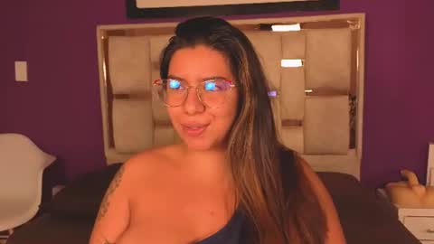 Snapshot of emilyy_cooperr chatting on 14, 7, 2026 emilyy_cooperr online show from 14, 7, 2026
