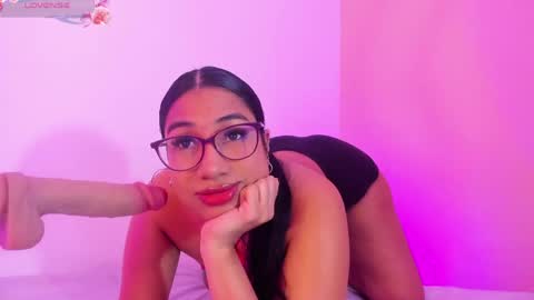 Snapshot of emilyy_walker chatting on 6, 5, 2026 emilyy_walker online show from 6, 5, 2026