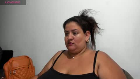 Snapshot of emilyycurvy_ chatting on 31, 5, 2026 Jhoanna online show from 31, 5, 2026