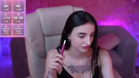 emilyymoon online show from 12, 6, 2026