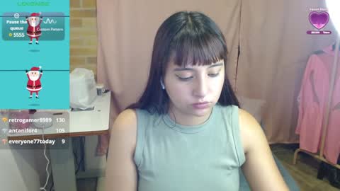 Snapshot of emitaa17228 chatting on 18, 12, 2024 emma online show from 18, 12, 2024