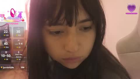 Snapshot of emitaa17228 chatting on 18, 6, 2026 emma online show from 18, 6, 2026