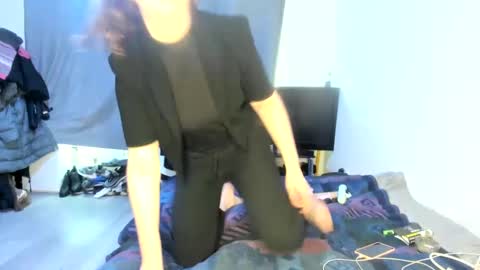 emliyjamesmjb online show from 12, 2, 2025