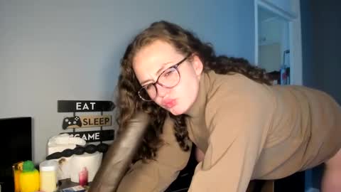 emliyjamesmjb online show from 4, 3, 2025