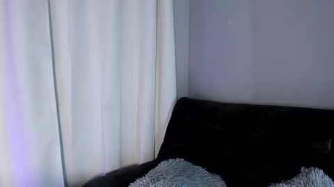 Snapshot of emma__hills_ chatting on 10, 9, 2025 emma__hills_ online show from 10, 9, 2025