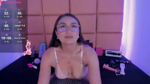 emma__js_ online show from 17, 4, 2026