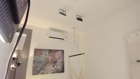 Snapshot of emma_alice_ chatting on 3, 2, 2026 Alice online show from 3, 2, 2026