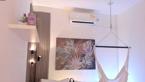 Snapshot of emma_alice_ chatting on 18, 2, 2026 Alice online show from 18, 2, 2026