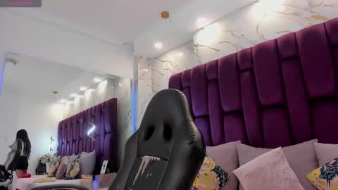 pau online show from 23, 11, 2025