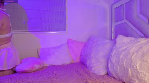  Emma  online show from 17, 4, 2026