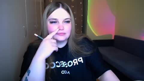 Snapshot of emma_dorn chatting on 14, 6, 2026 Eva online show from 14, 6, 2026