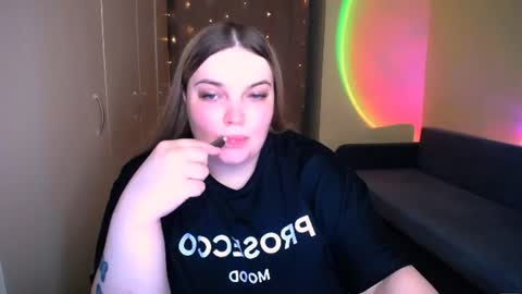 Snapshot of emma_dorn chatting on 12, 7, 2026 Eva online show from 12, 7, 2026