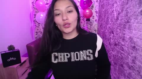 Snapshot of emma_garciaa_ chatting on 31, 1, 2025 emma online show from 31, 1, 2025