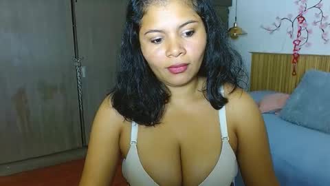 Snapshot of emma_hassani chatting on 25, 2, 2026 Tell me Emma online show from 25, 2, 2026