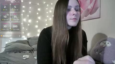 emma_just online show from 13, 12, 2025