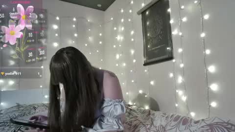 Snapshot of emma_just chatting on 18, 4, 2026 emma_just online show from 18, 4, 2026