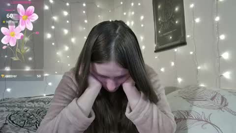 Snapshot of emma_just chatting on 16, 5, 2026 emma_just online show from 16, 5, 2026