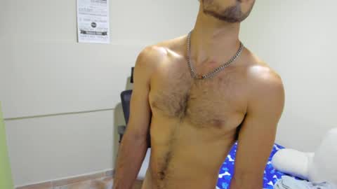 Snapshot of emma_muscle_ chatting on 6, 6, 2026 emma online show from 6, 6, 2026
