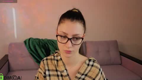 Snapshot of emma_myer chatting on 2, 4, 2026 Emma Myer online show from 2, 4, 2026