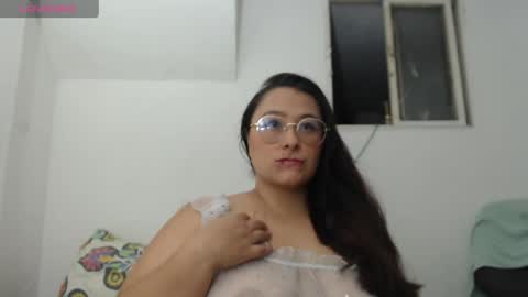 Snapshot of emma_sswan1 chatting on 7, 6, 2026 emma_sswan1 online show from 7, 6, 2026