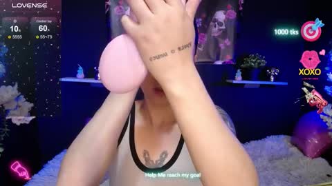 Snapshot of emma_sweethot chatting on 13, 2, 2026 Emma Black online show from 13, 2, 2026