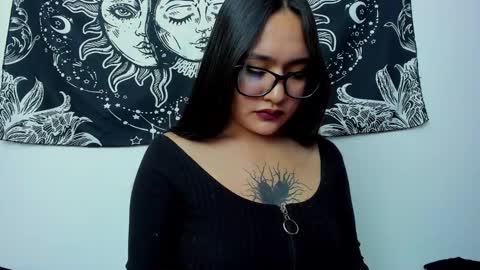 Emma online show from 8, 10, 2025