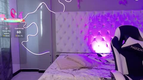 Snapshot of emma_visconti chatting on 5, 11, 2025 emma_visconti online show from 5, 11, 2025