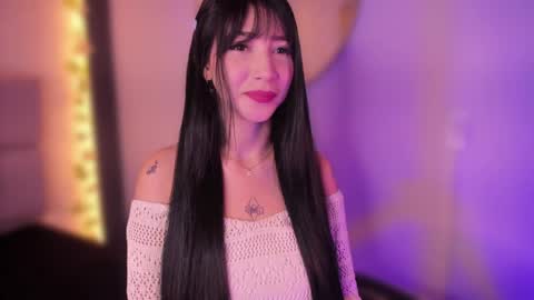 Snapshot of emma_woods__ chatting on 10, 12, 2024 emma_woods__ online show from 10, 12, 2024