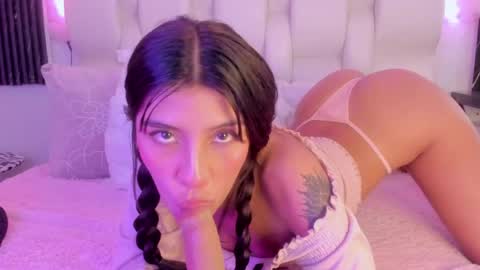 Snapshot of emmaa00_ chatting on 29, 4, 2026 emmaa00_ online show from 29, 4, 2026
