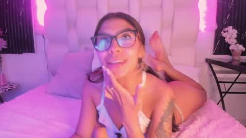 Snapshot of emmaa00_ chatting on 4, 6, 2026 emmaa00_ online show from 4, 6, 2026