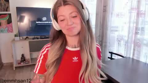Snapshot of emmaa_hostt chatting on 31, 7, 2026 Ema .l. online show from 31, 7, 2026