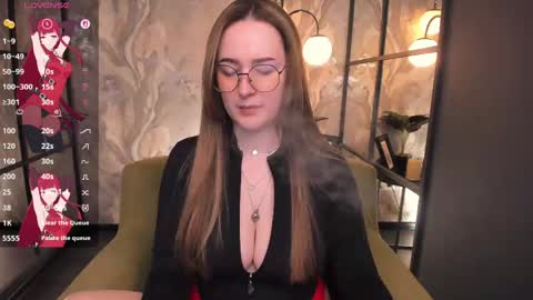 Snapshot of emmabloomm chatting on 26, 5, 2026 Emma online show from 26, 5, 2026