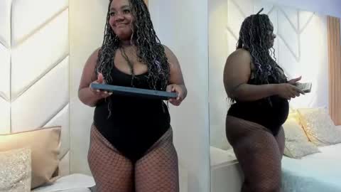 Snapshot of emmabrantt_ chatting on 31, 10, 2025 EmmaBrantt  online show from 31, 10, 2025