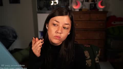 Snapshot of emmachoice chatting on 25, 10, 2025 emmachoice online show from 25, 10, 2025