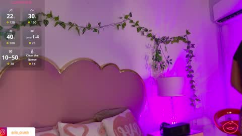 Snapshot of emmacrush chatting on 2, 6, 2026 Welcome Im yosein Your love is my passion activate it with your tips and enjoy with me online show from 2, 6, 2026