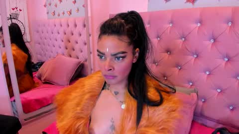 emmaebony_ online show from 31, 10, 2025